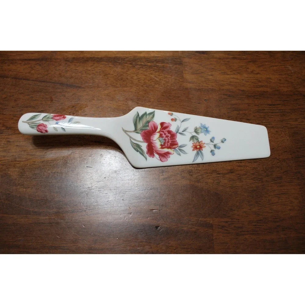 Noritake Floral Ceramic Cake Server White Porcelain Made in Japan Vintage Style